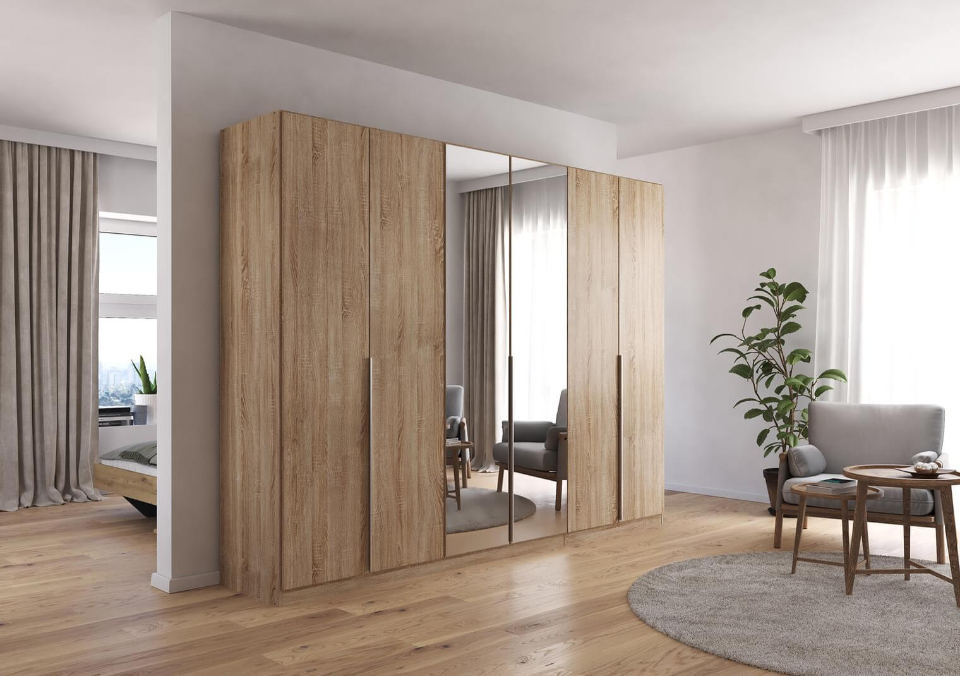 Drehtuerenschrank